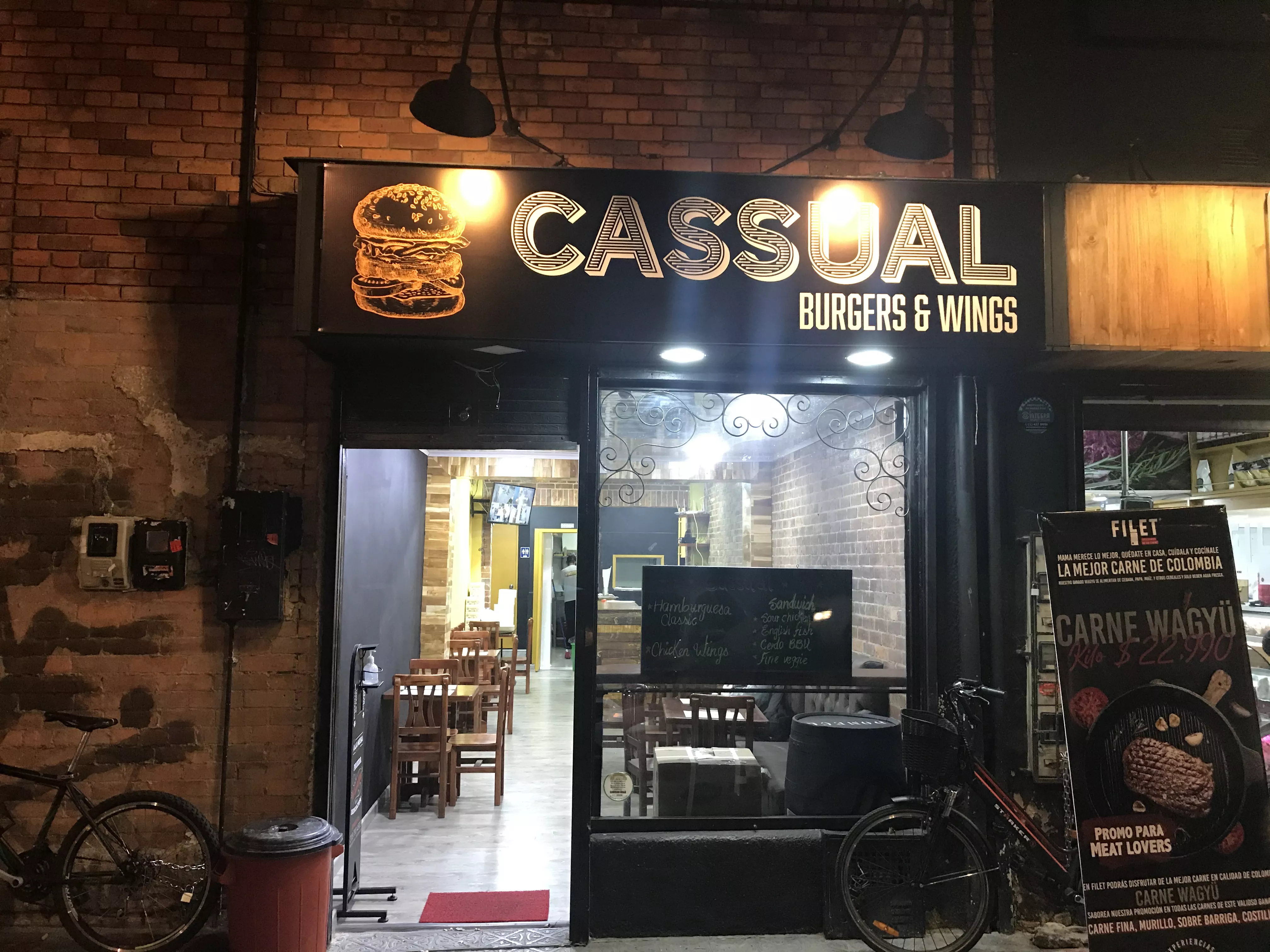 Cassual Burgers & Wings